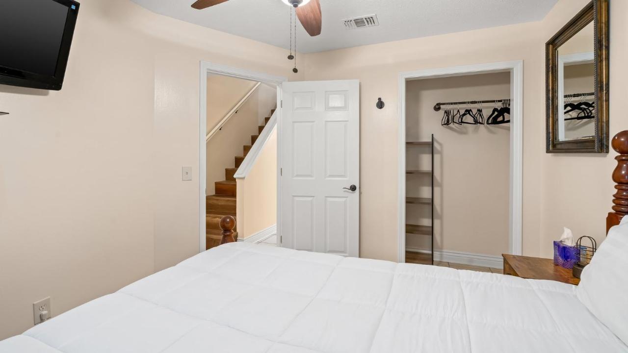 Pet Friendly Townhome With Gulf Views And Hot Tub Right Across From Beach And Schooners Panama City Beach Esterno foto