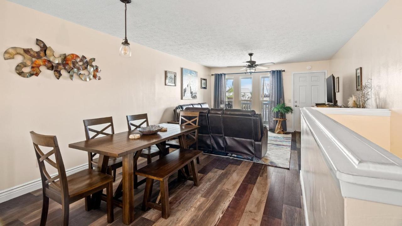 Pet Friendly Townhome With Gulf Views And Hot Tub Right Across From Beach And Schooners Panama City Beach Esterno foto
