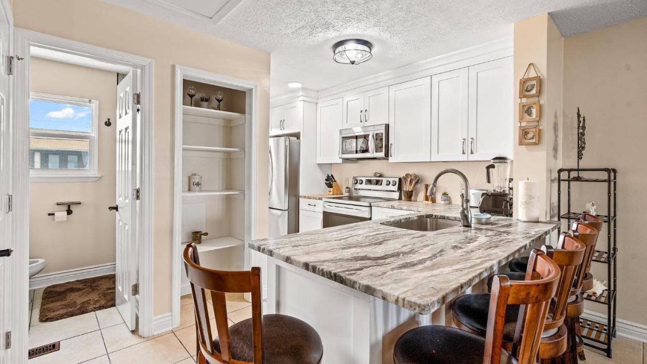 Pet Friendly Townhome With Gulf Views And Hot Tub Right Across From Beach And Schooners Panama City Beach Esterno foto
